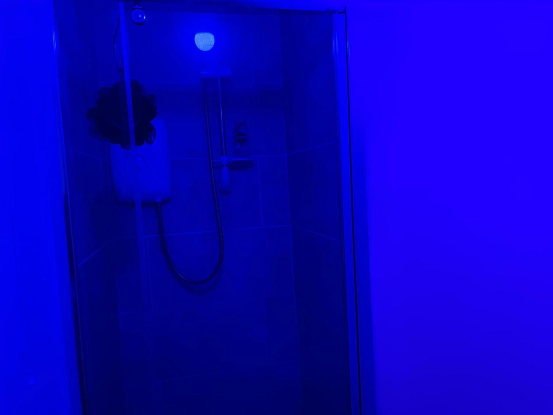 2-Bed Apartment - Sleeps 4 - Street Parking - Wifi Μάντσεστερ Εξωτερικό φωτογραφία